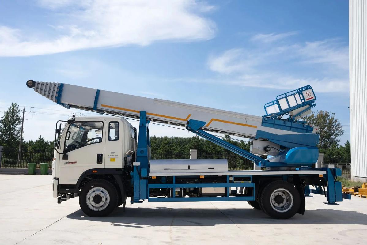 黔西云梯上料车租赁费用