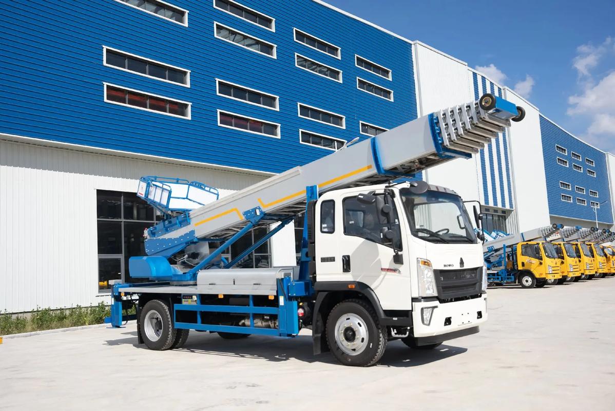 黔西出租云梯车高空作业车 建筑垃圾搬运